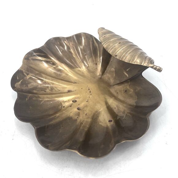 Vintage Mid Century Large Brass Seashell Shell Tray Beach House Nautical Decor - Picture 5 of 7